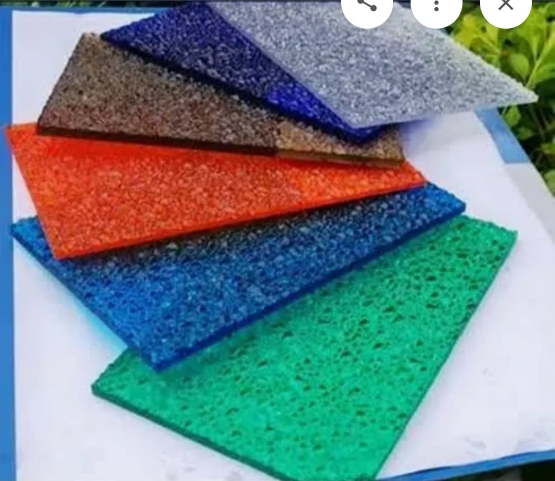 Polycarbonate diamond roll